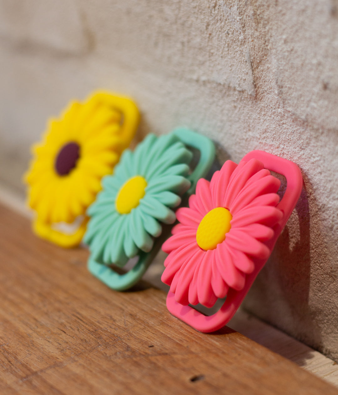 Fancy Flower AirTag holder